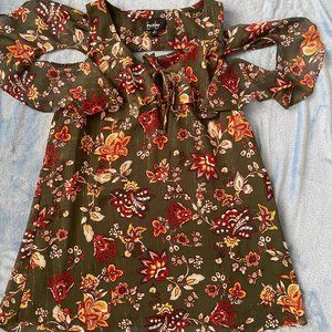 By & By Green Floral Top